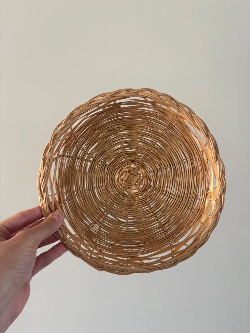 6 Rustic Wicker Basket Plates Rattan Flat Chargers Basket Wall Collage Vintage